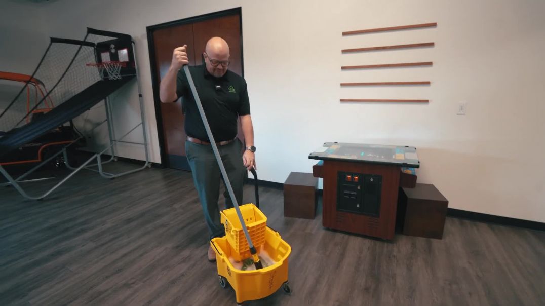 ⁣Enhance Worker Comprehension With OSHA Approved Labeling When Mopping!