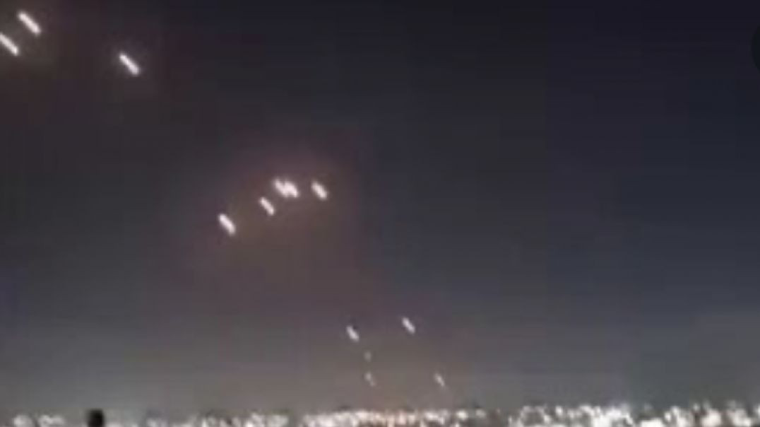 ⁣IRAN LAUNCHES MISSILE ATTACK ON ISRAEL 🚀 AFTER ISRAEL INVADES LEBANON [F-35 JETS OBLITERATED]