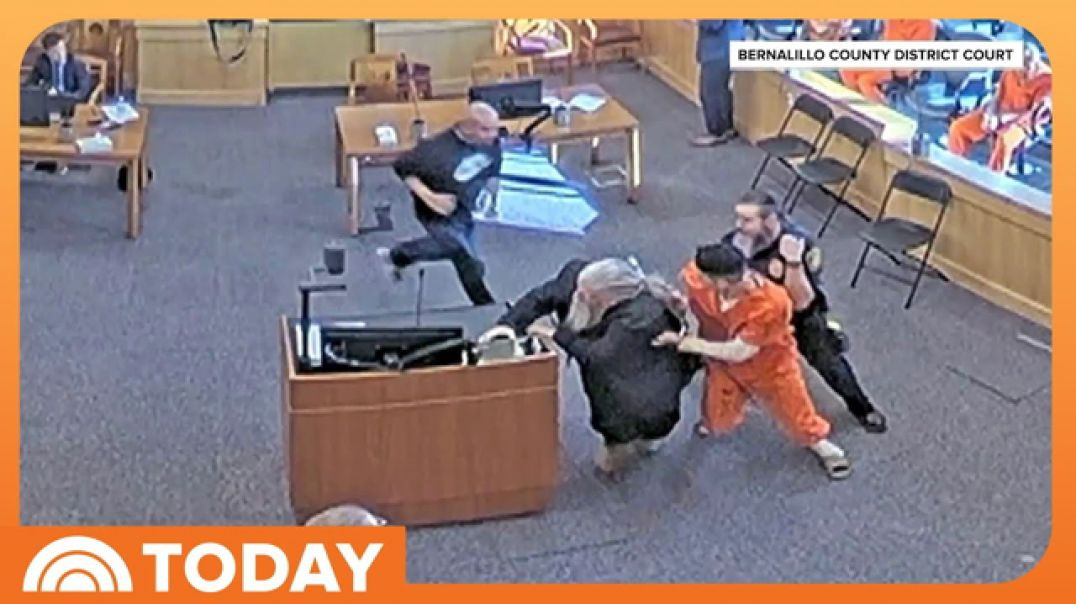 ⁣MURDER SUSPECT ATTACKED BY VICTIM'S FAMILY 🥊🤕 IN WILD COURTROOM BRAWL