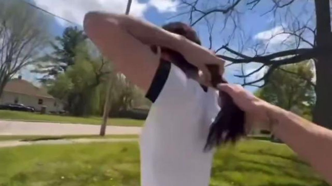 ⁣ASTRID IS CAUGHT TRYING TO MEET A 13 YEAR OLD BOY ⚧ AND THEN TRIES TO PLAY THE VICTIM❗