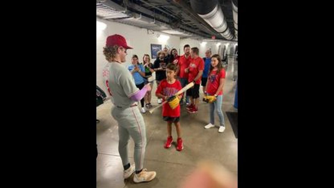 ⁣EVEN OUR BREAD AND CIRCUSES ⚾ AFFORD LIFE LESSONS❗