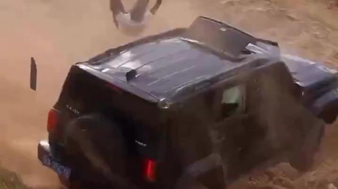 ⁣EVERYONE WHO SEES THIS VIDEO WILL HAVE A BETTER DAY THAN THIS GUY❗