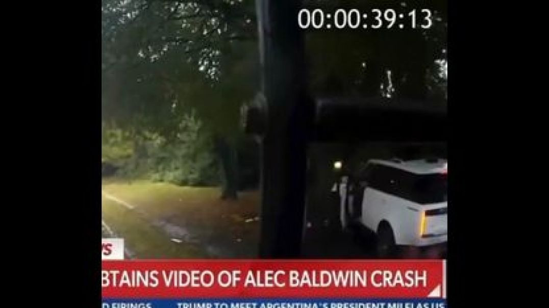 ⁣KILL-HAPPY ALEC BALDWIN TRIES TO MURDER A TREE 🌳 AFTER GETTING AWAY WITH MURDER ON THE SET OF RUST