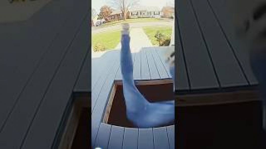 STOLE MY PACKAGE TWO TIMES THIS MONTH 📦 THERE WON'T BE A THIRD TIME