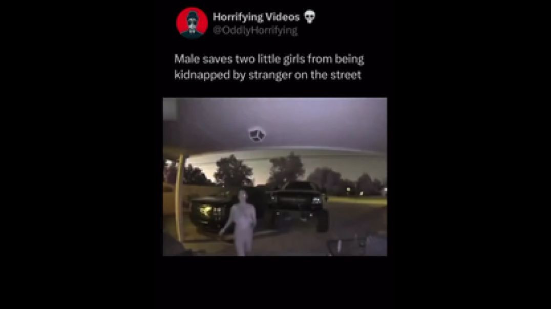 MALE SAVES TWO LITTLE GIRLS FROM BEING 🔞 KIDNAPPED BY STRANGER ON THE STREET
