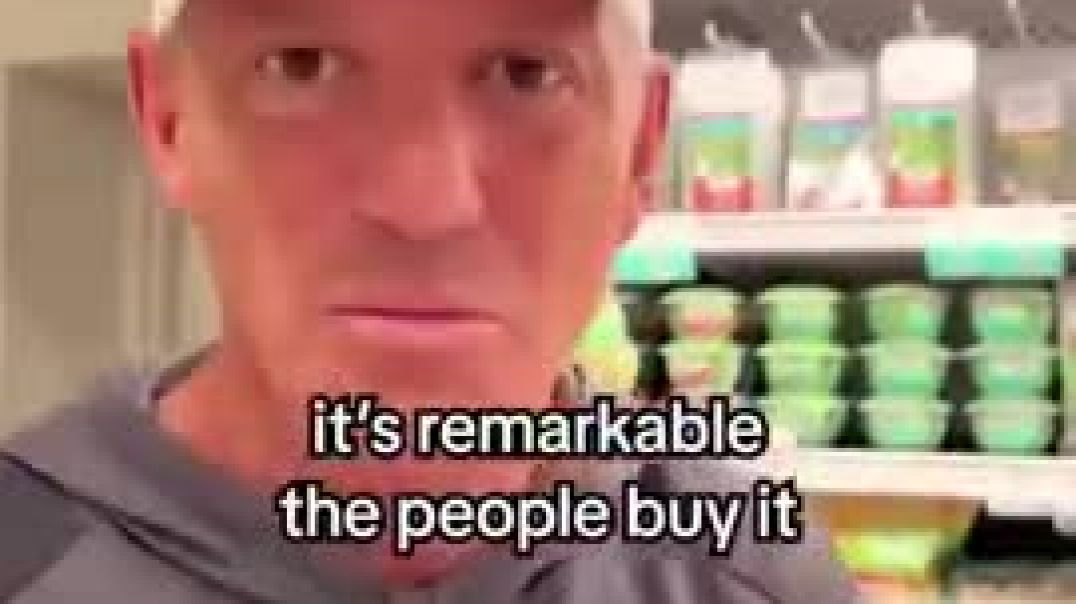 ⁣Moldy raspberries on Christmas eve 2025 because jewish deceptive oil coating does not work!