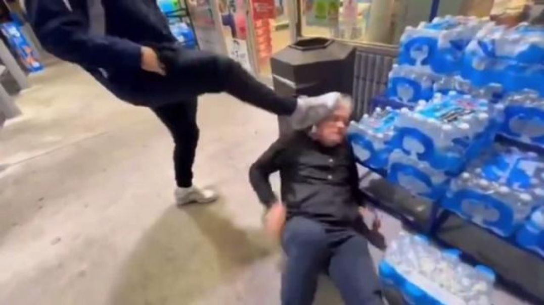 ⁣CHILD PREDATOR GOT KICKED REALLY HARD 🔞 FOR TRYING TO MEET A LITTLE BOY