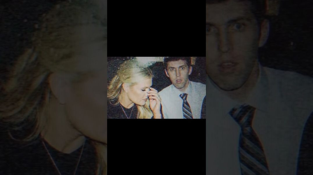 CALLING ALL MOMMY SLEUTHS❗ HAVE YOU SEEN THIS PHOTO CIRCULATING❓ [ERIKA KIRK WITH TYLER ROBINSON]