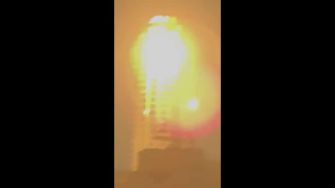 BREAKINGː IRANIAN DRONE HITS HIGH-RISE BUILDING IN BAHRAIN