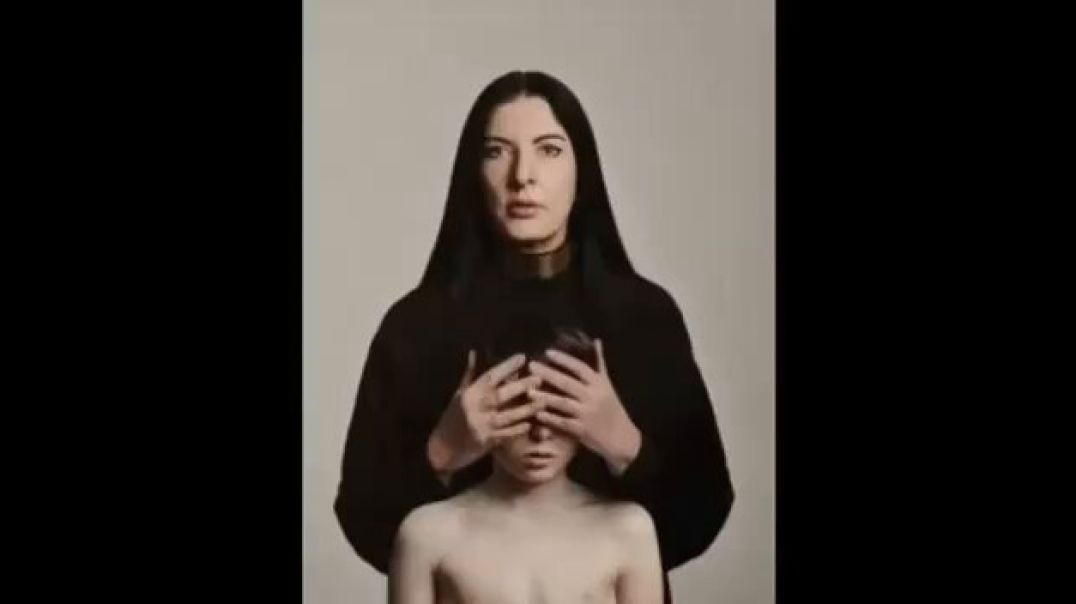 THE PREDATORS 🔞 AMONGST US