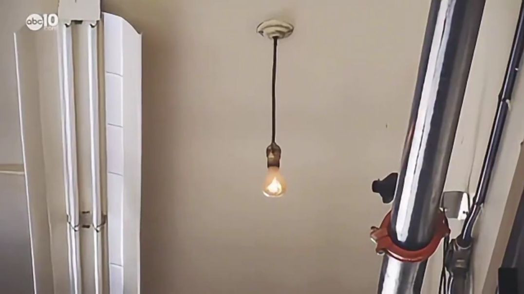 A LIGHT BULB HAS BEEN BURNING 💡 FOR OVER 120 YEARS AT FIRE STATION № 6 IN LIVERMORE, CALIFORNIA❗