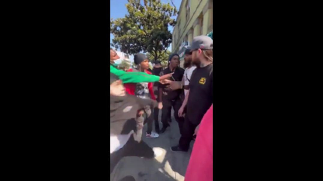 HOW DARE YOU DEFEND YOURSELF, VICTIM❓