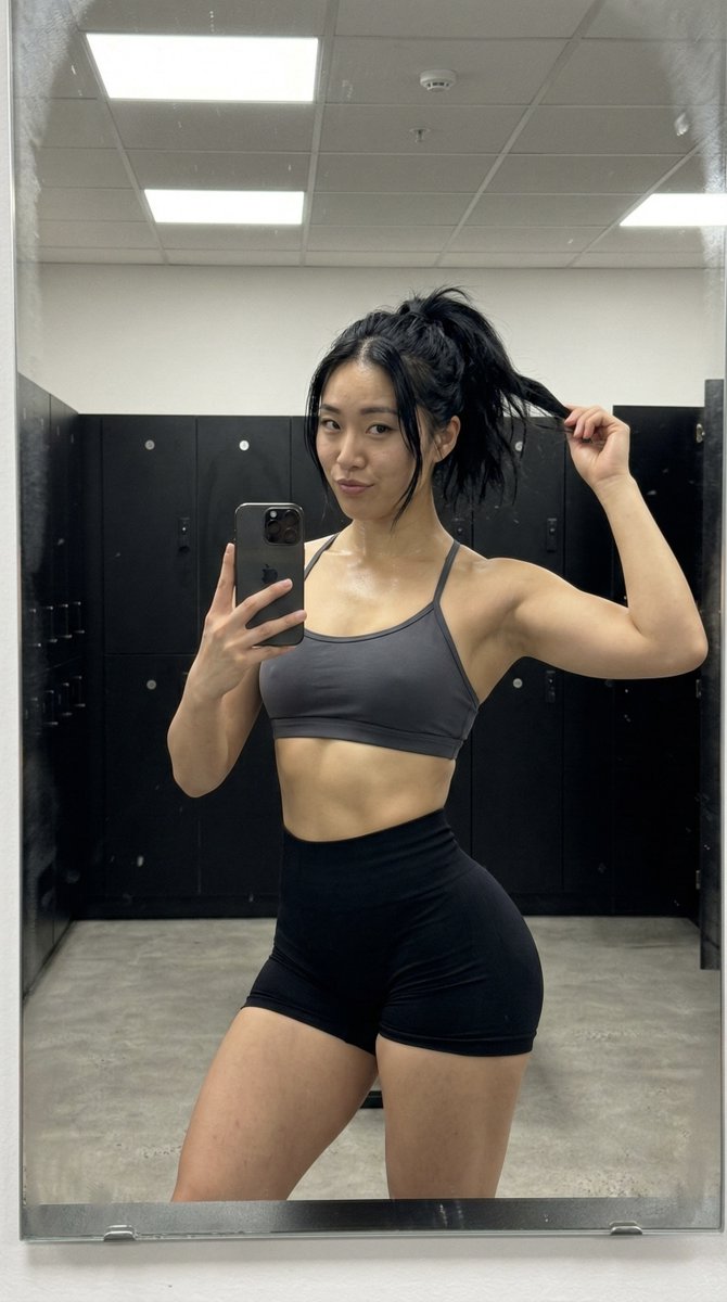 AI Prompt for AI-Generated Social Media Profile Photos of Attractive Asians