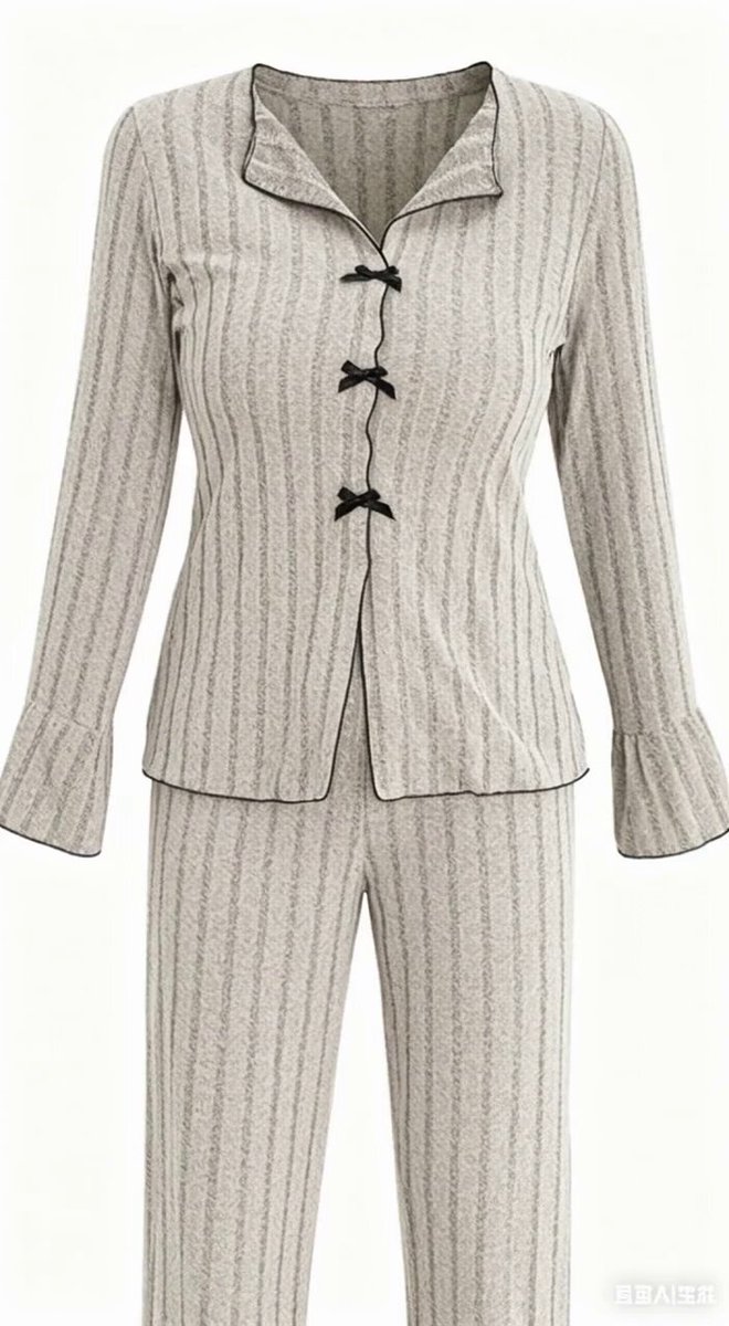 AI Prompt for Cinematic Fashion Product Showcase with Knit Loungewear