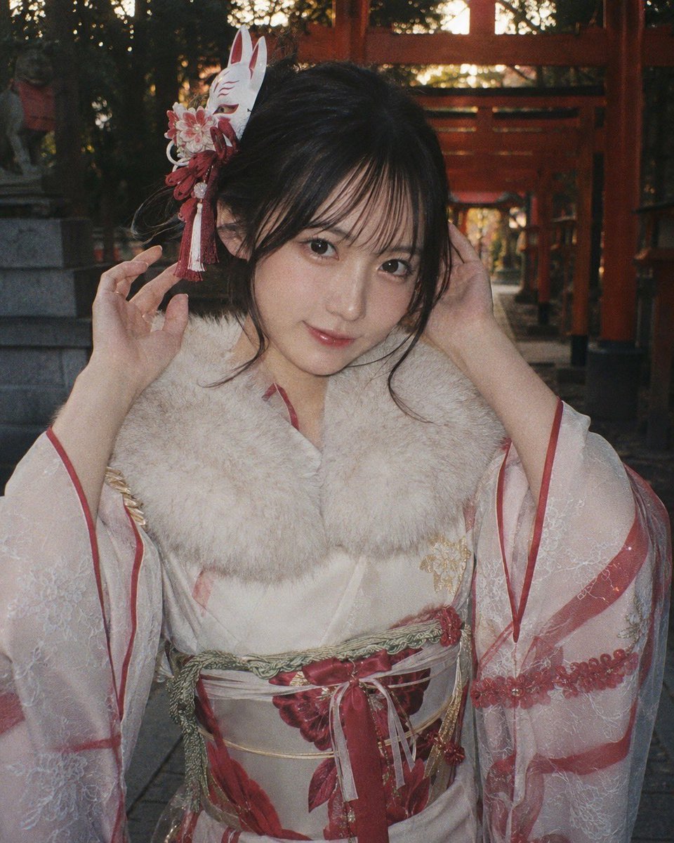 AI Prompt for Cinematic Red Kimono Portrait Image Generation