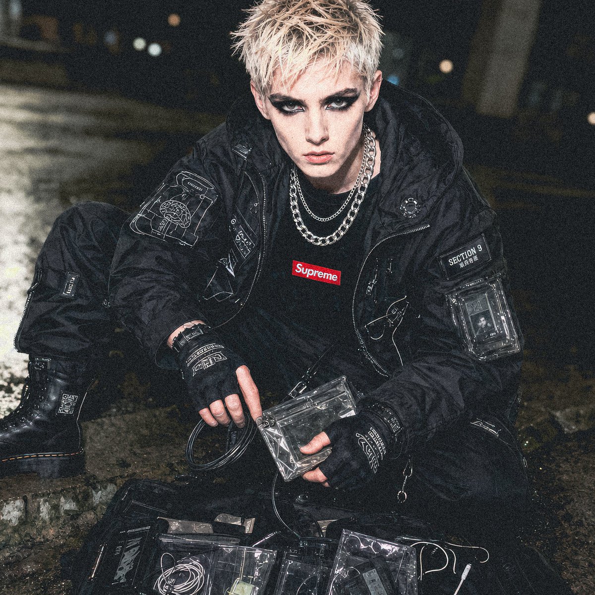 AI Prompt for Cyberpunk Streetwear Photography - Luxury Fashion and Tactical Gear