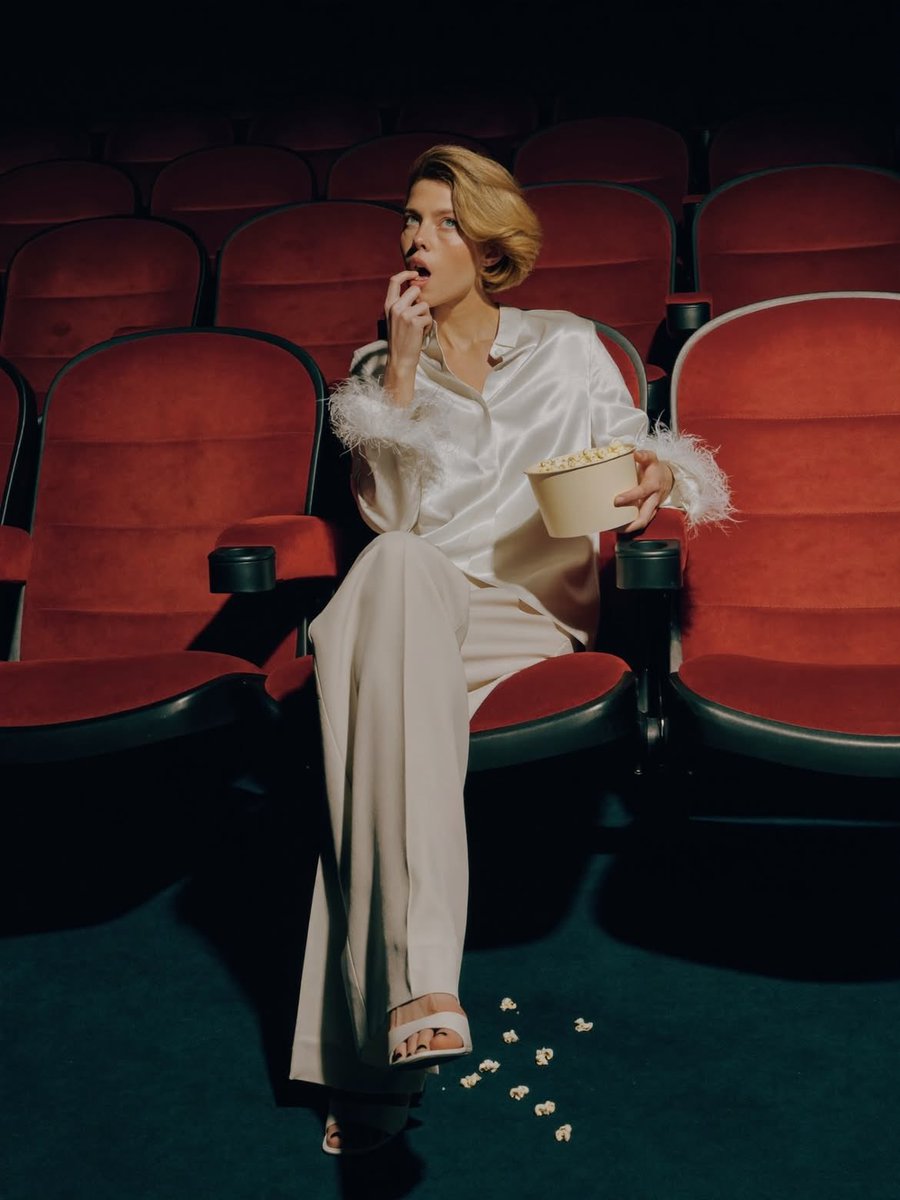 AI Prompt for High-Fashion Editorial Photography
