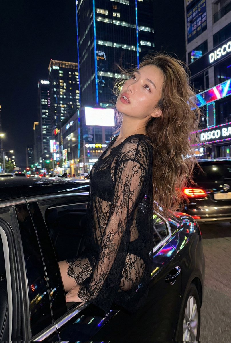 AI Prompt for Nighttime Luxury Fashion Photography in Sedan