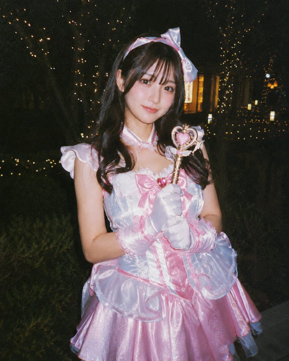AI Prompt for Nostalgic Magical Girl Cosplay Photography