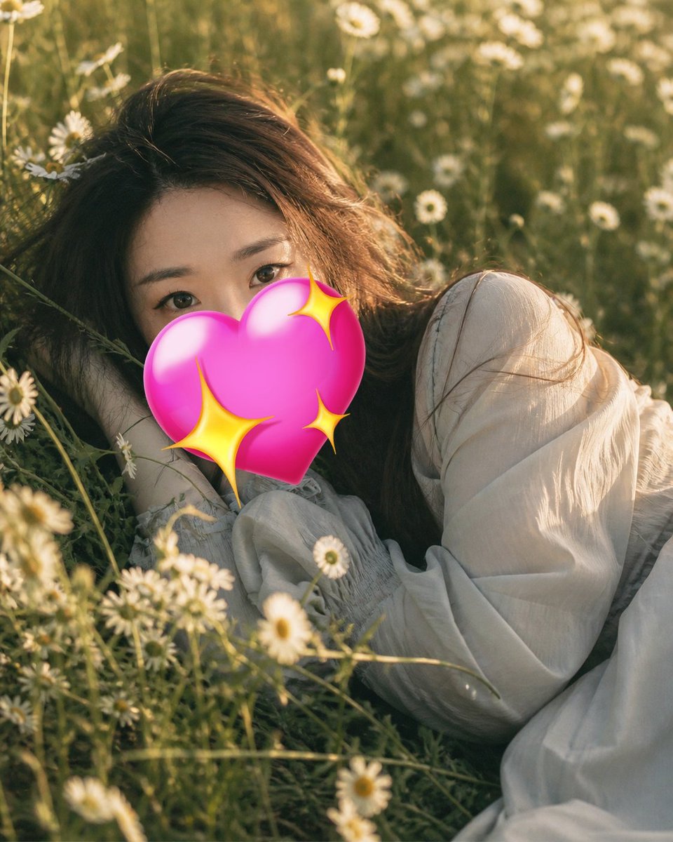 AI Prompt for Ultra-Realistic Daisy Field Portrait Image Generation