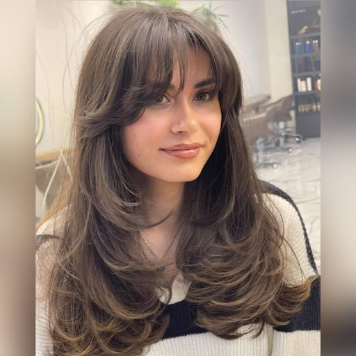 Feathered Bangs: Soft Layered Look Guide