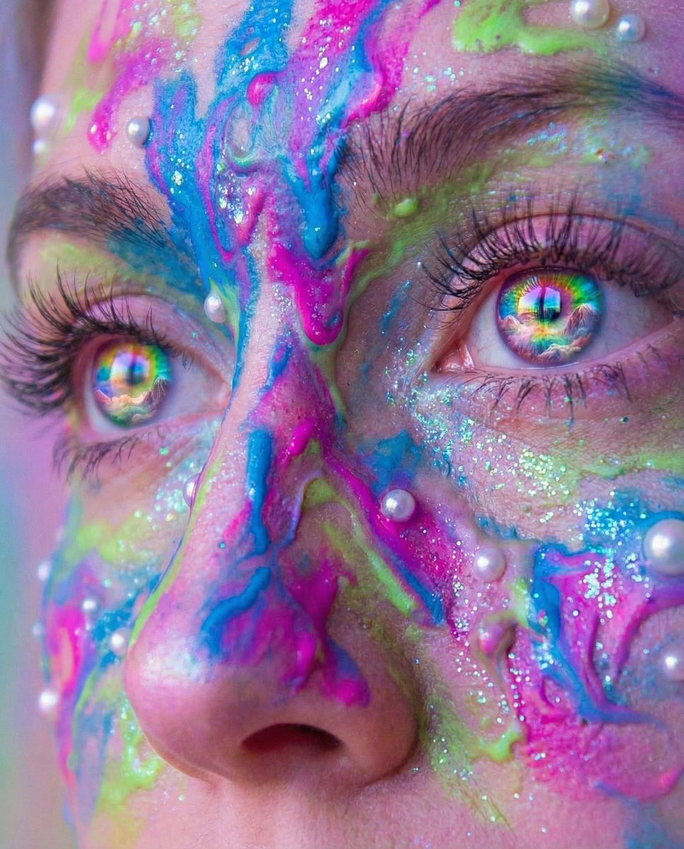 AI Prompt for Surreal Portrait with Vibrant Irises and Melted Paint Effect