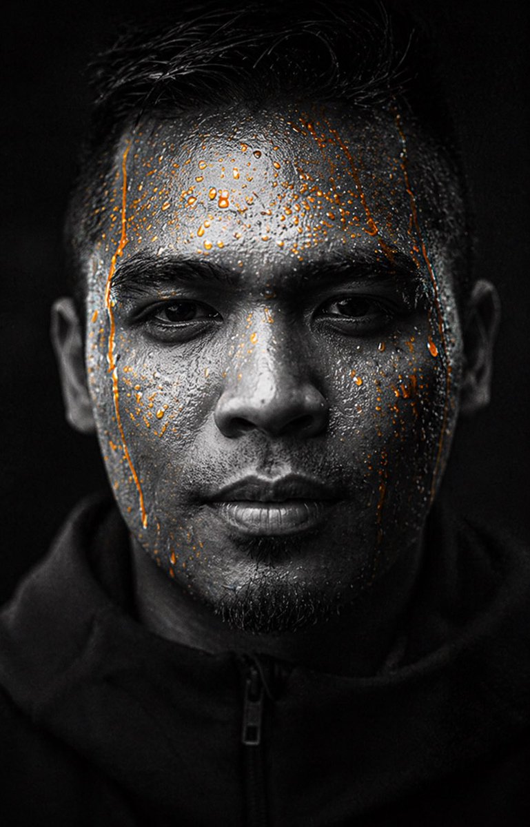 AI Prompt for Moody Athletic Portraits with Low-Key Lighting