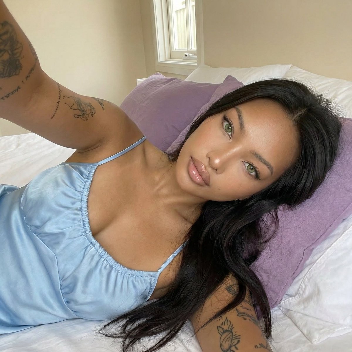 AI Prompt for Realistic Bedroom Portrait Photography - Intimate Morning Selfie