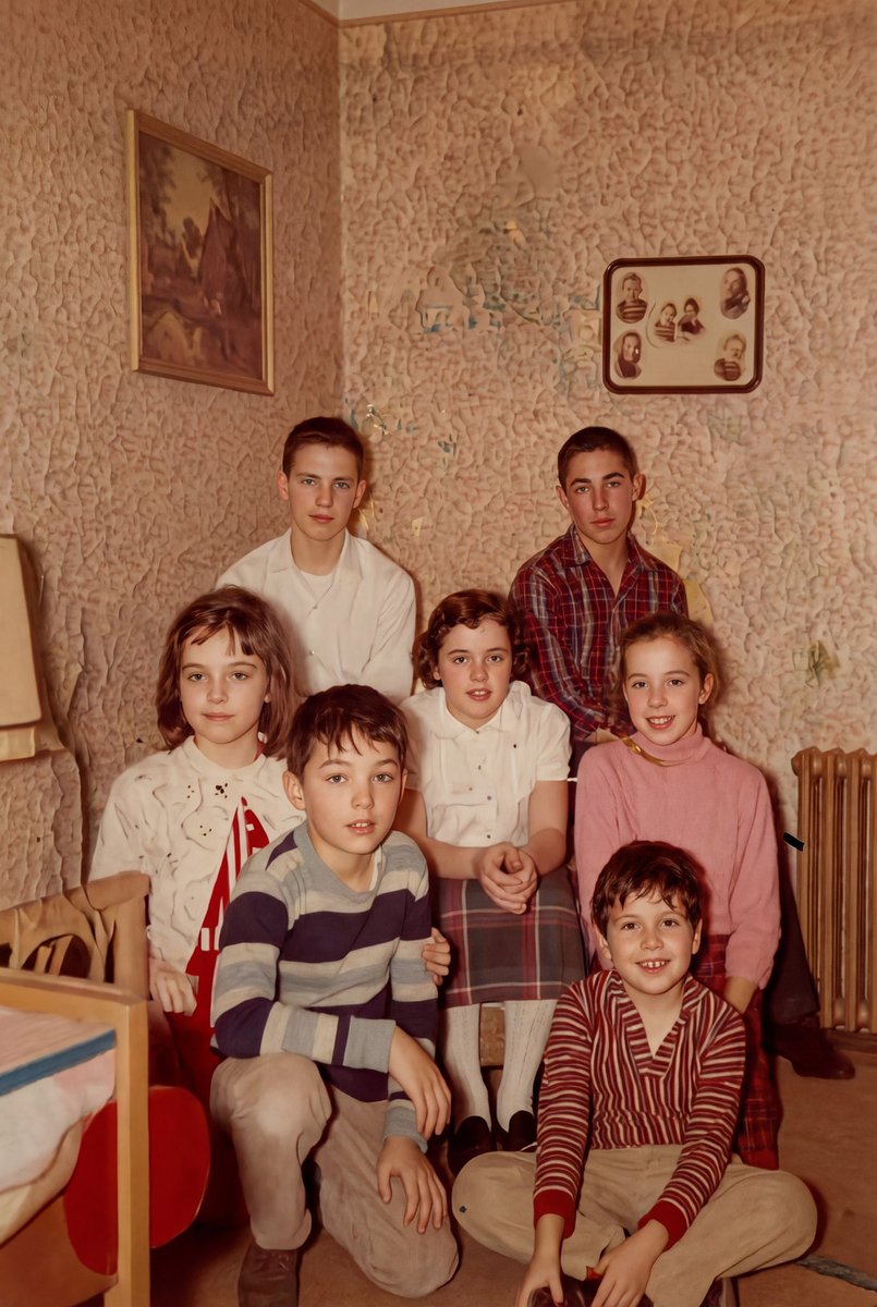 AI Image Restoration Prompt for Upscaling Old Photos to 4K