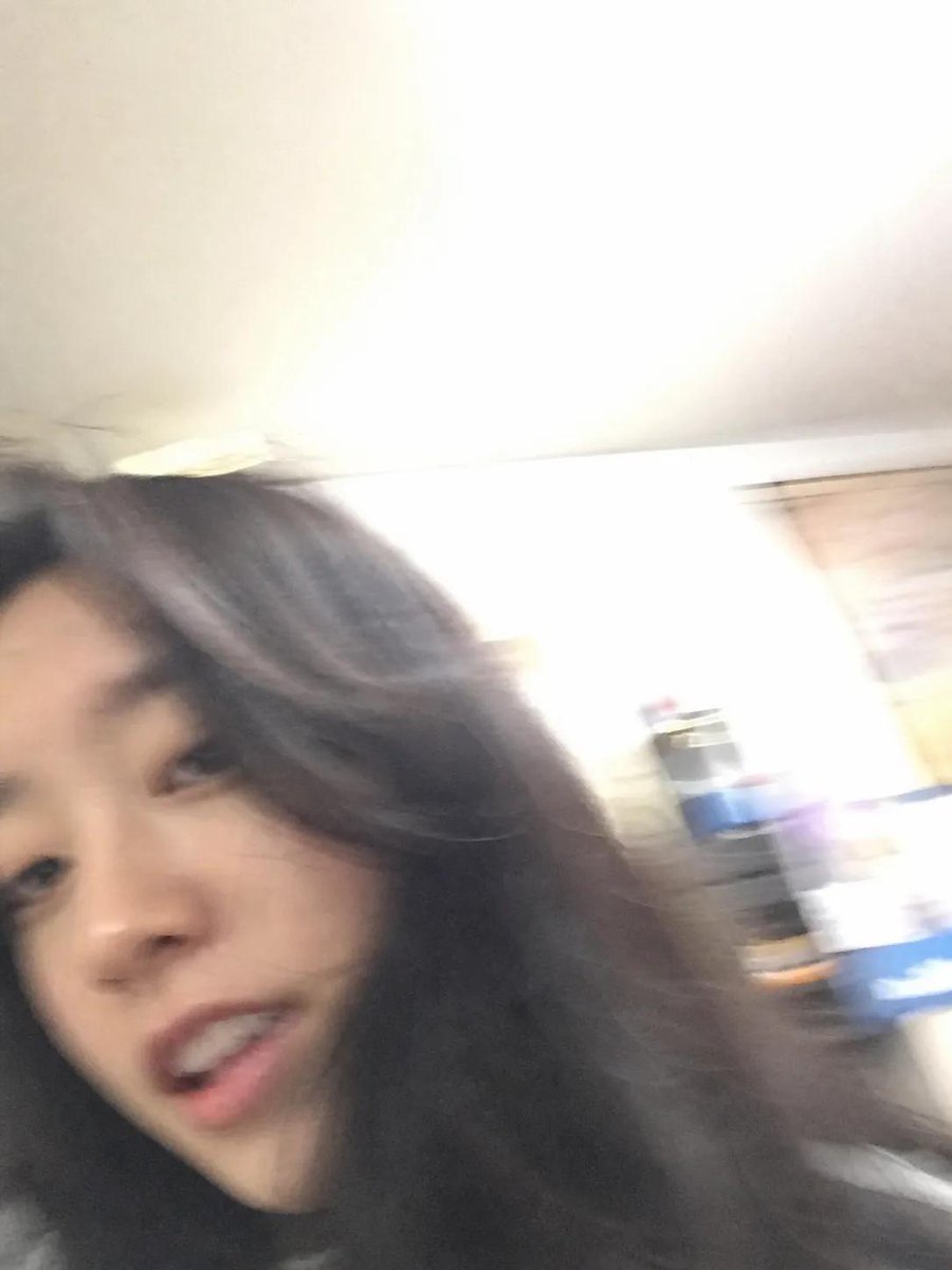 AI Prompt for Casual iPhone Snapshot Photography