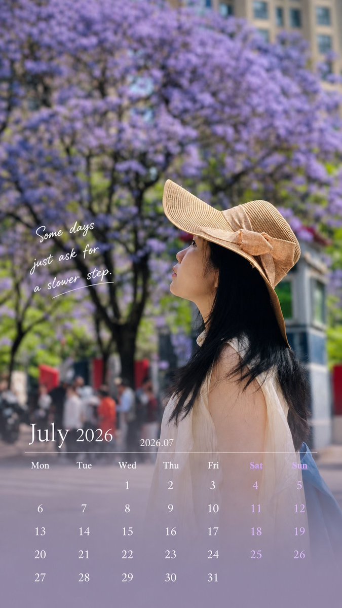AI Prompt for Custom Photo Calendar Cards with Minimalist Design