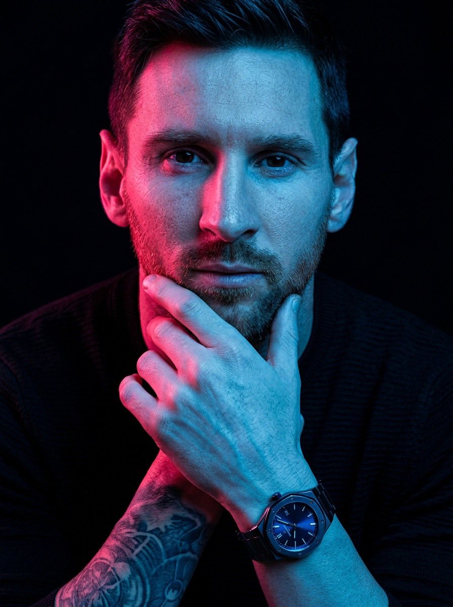 AI Prompt for Cyberpunk Male Portrait with Neon Lighting