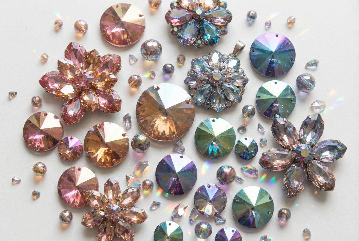 AI Prompt for Faceted Jewel Arrangement Photography: Prism Effect, Abstract Background, 3D Product Shot