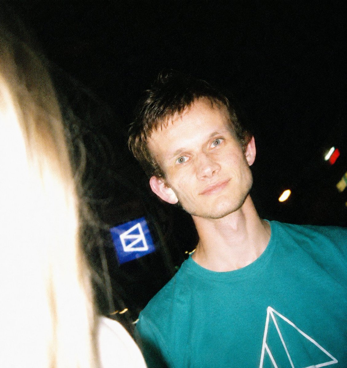 AI Prompt for Instant Camera Night Portrait