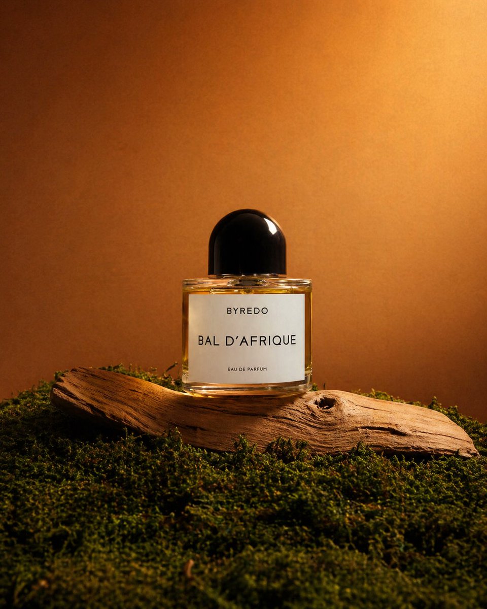 AI Prompt for Luxury Perfume Product Photography