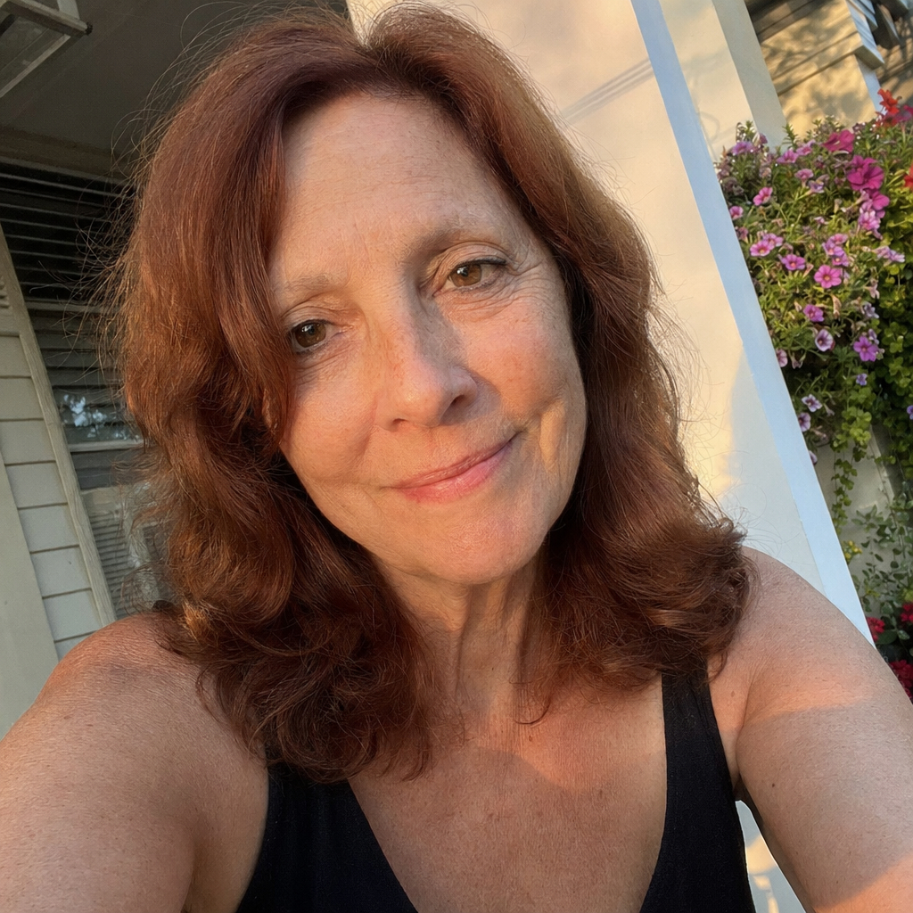 AI Prompt for Natural-Looking Golden Hour Portrait Photography