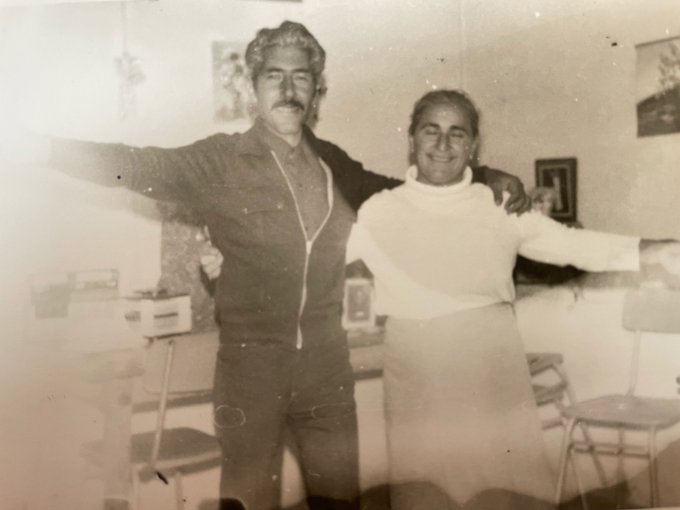 AI Prompt for Old Photo Restoration to High-Quality Digital Portrait