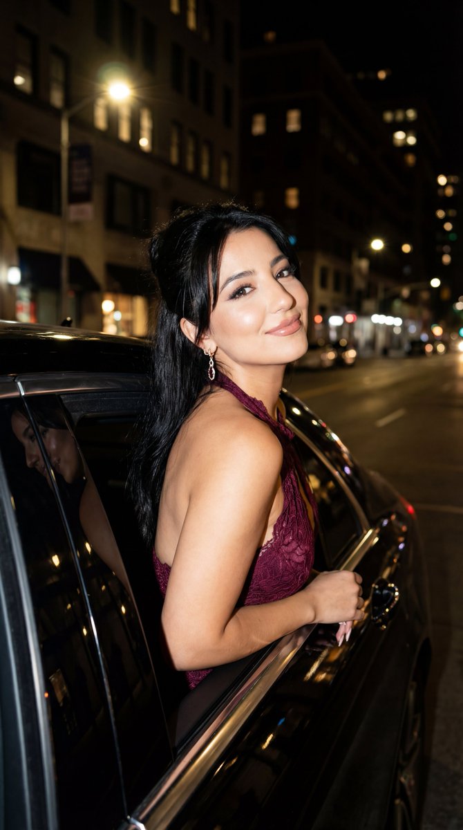 AI Prompt for Photorealistic Nighttime Paparazzi Scene with Female Model and Car