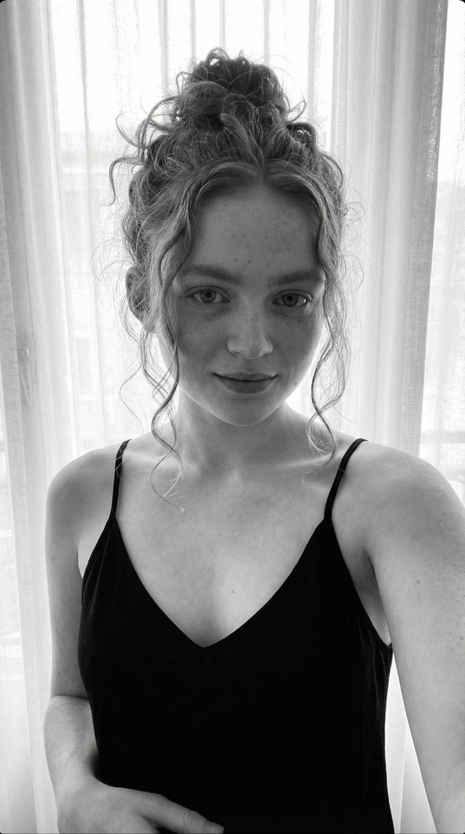 AI Prompt for Realistic Black and White Portrait with Film Grain