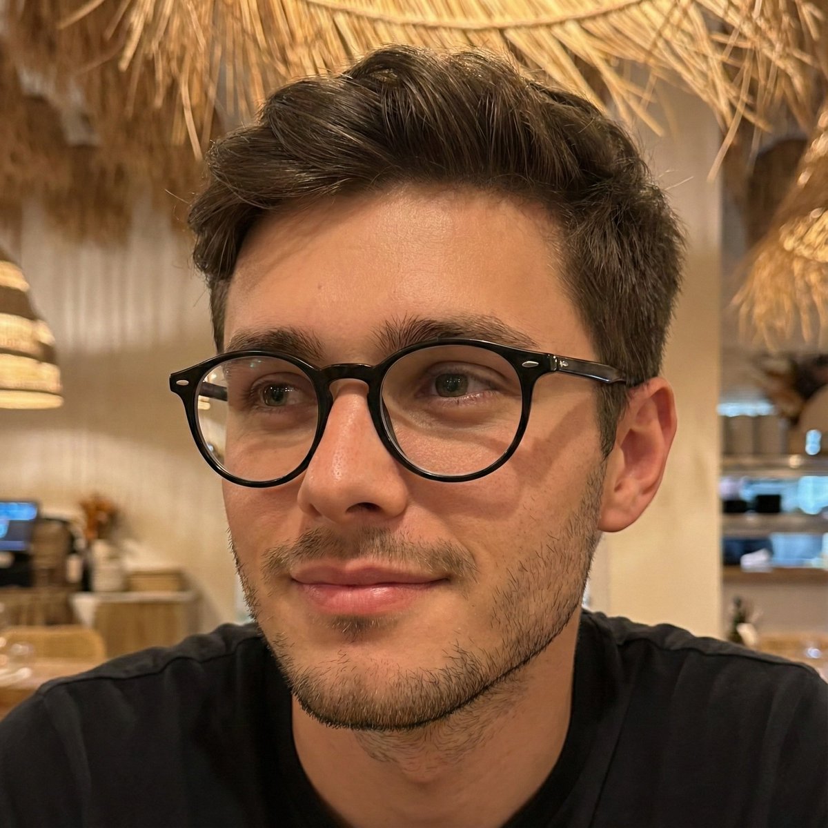 AI Prompt for Realistic Close-Up Portrait with Glasses