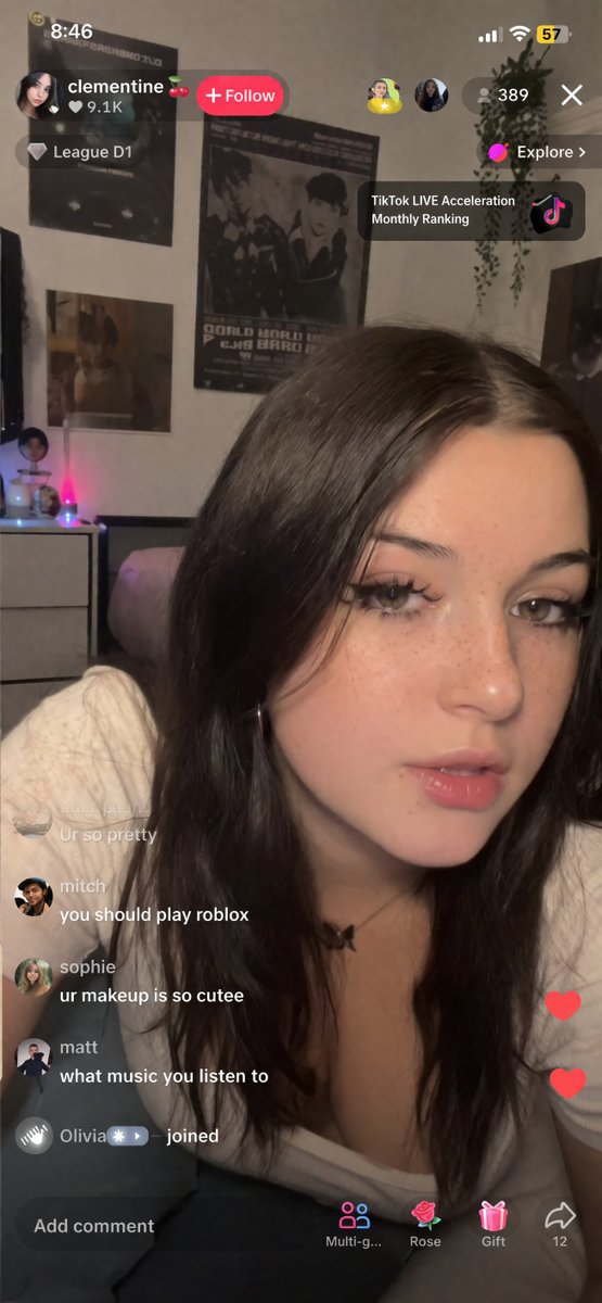 AI Prompt for realistic TikTok live-stream screenshot of a UGC styled female streamer