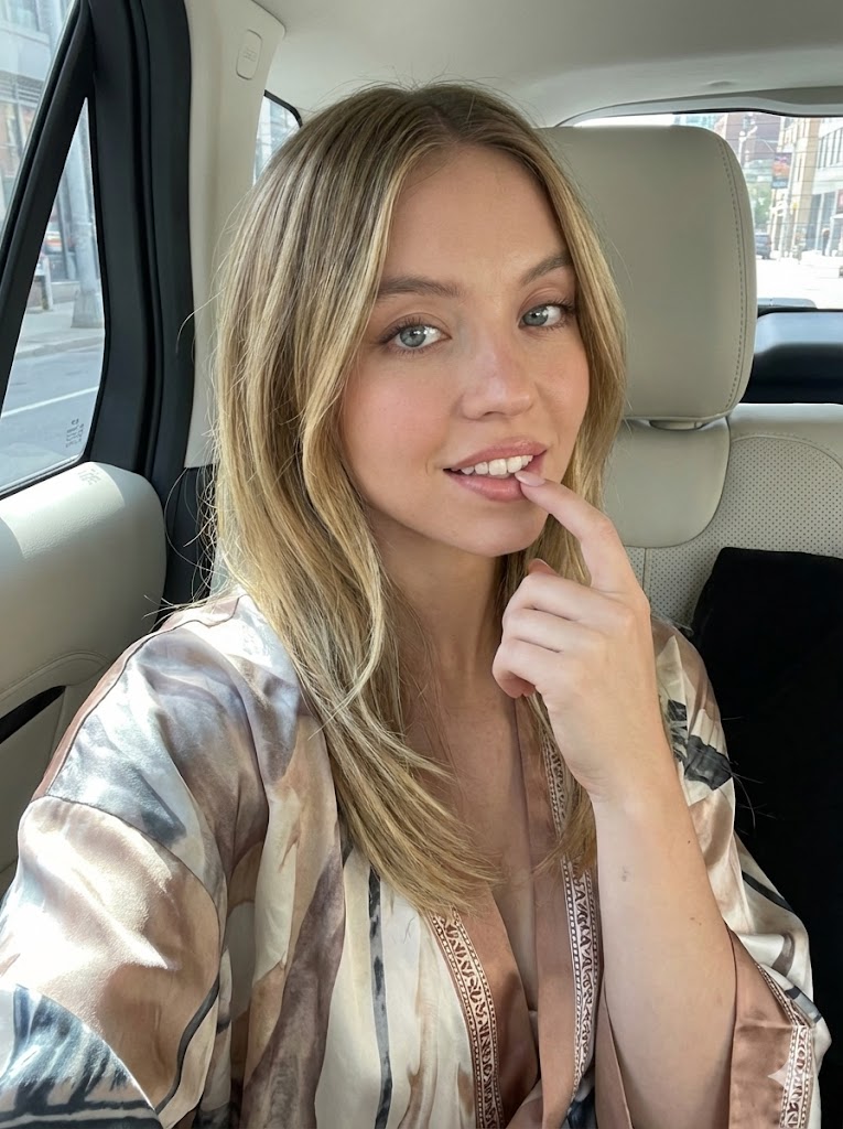 AI Prompt for Sydney Sweeney Car Selfie Image Generation