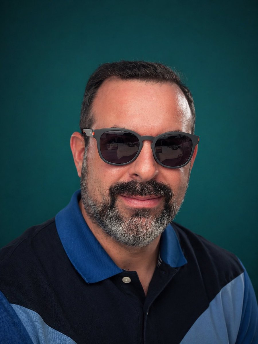 AI Prompt for Transforming Casual Selfies to Professional Studio Headshots