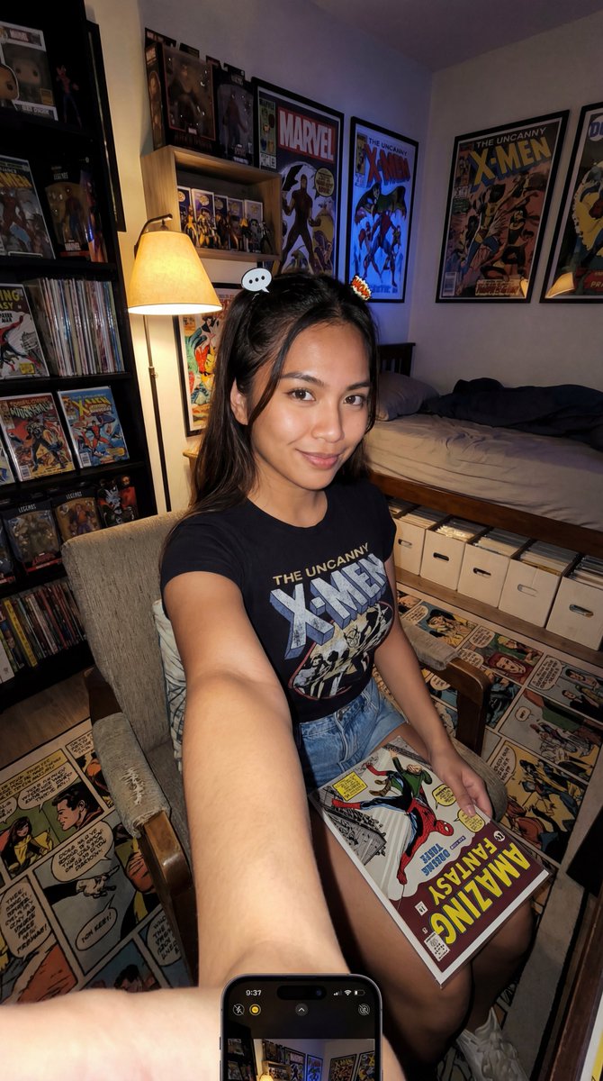 AI Prompt for Ultra-Realistic Female Graphic Tee Portraits