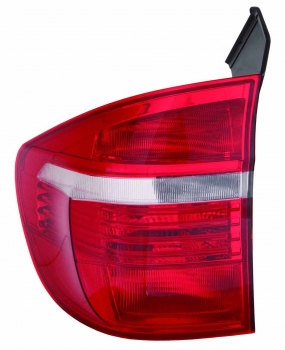 Tail Light Assembly