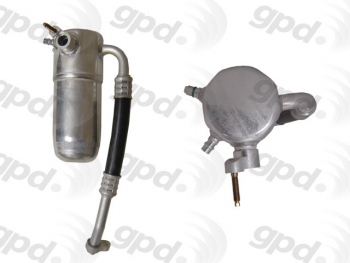 A/C Accumulator with Hose Assembly