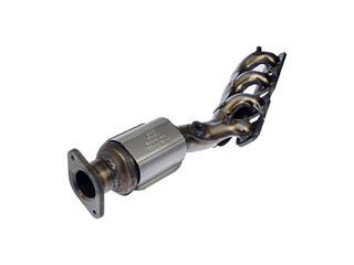 Catalytic Converter with Integrated Exhaust Manifold