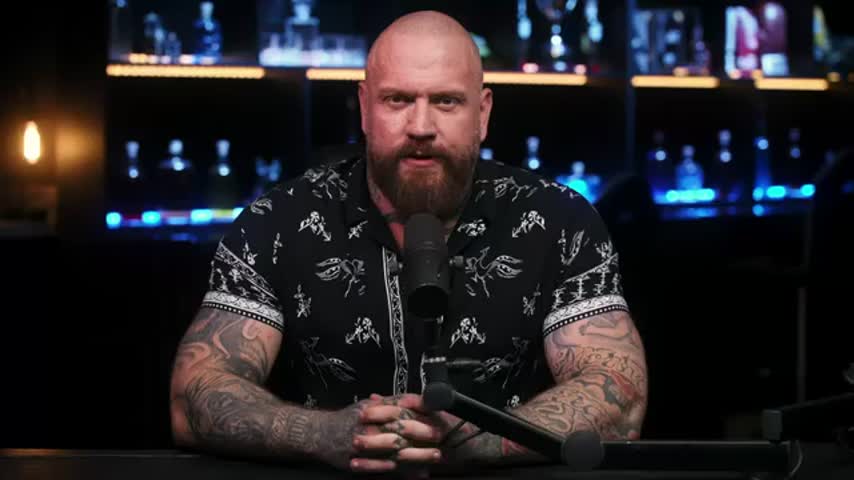 The Mind-Blowing Clues David Icke Dropped in His Latest Public Appearance