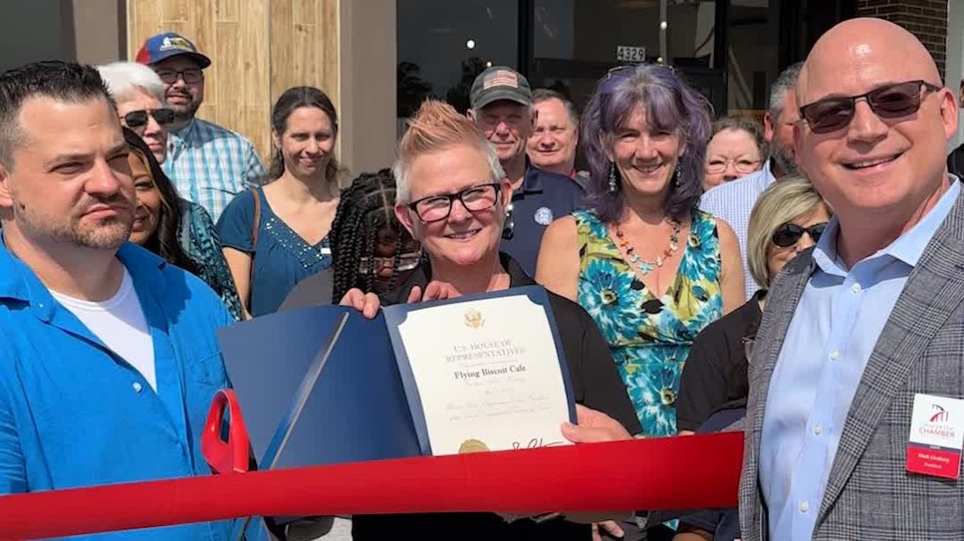 ⁣Flying Buscuit Cafe Kingwood Ribbon Cutting