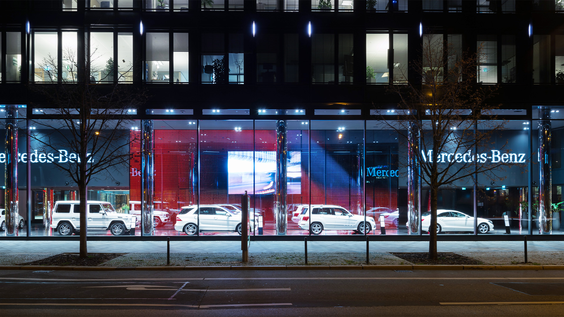 Mercedes-Benz Showroom,Berlin